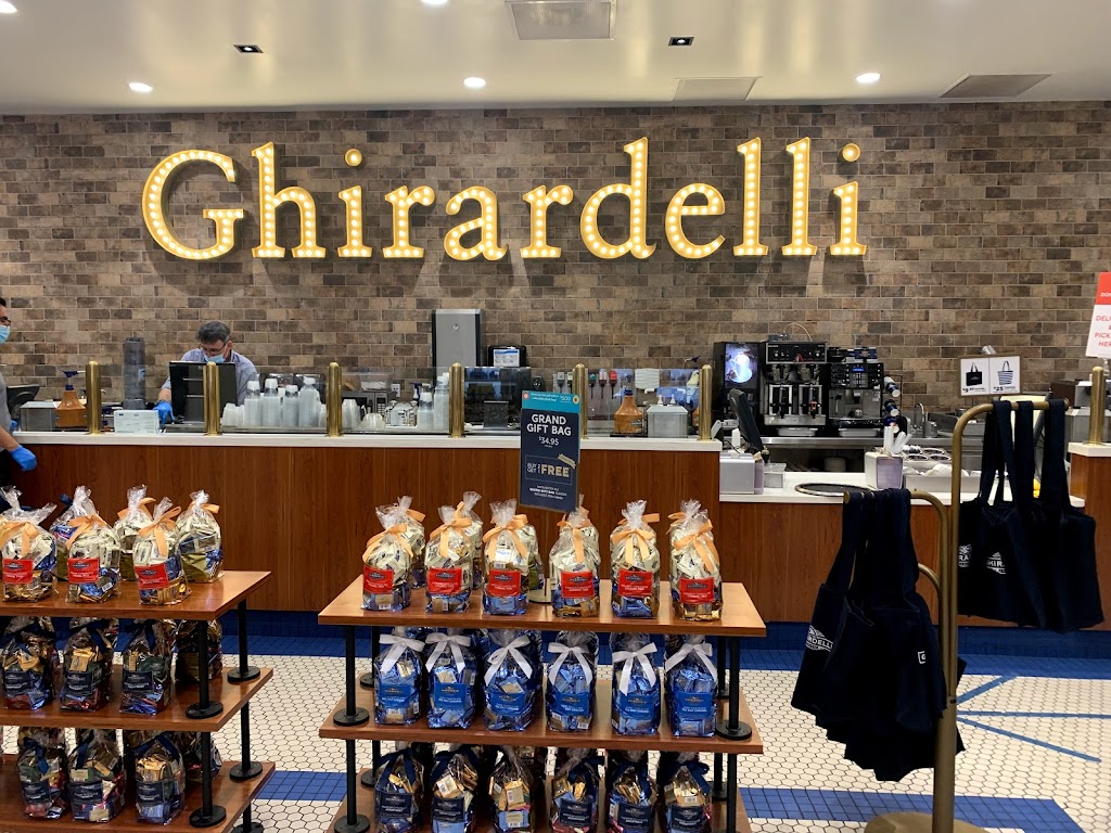 Ghirardelli Ice Cream & Chocolate Shop